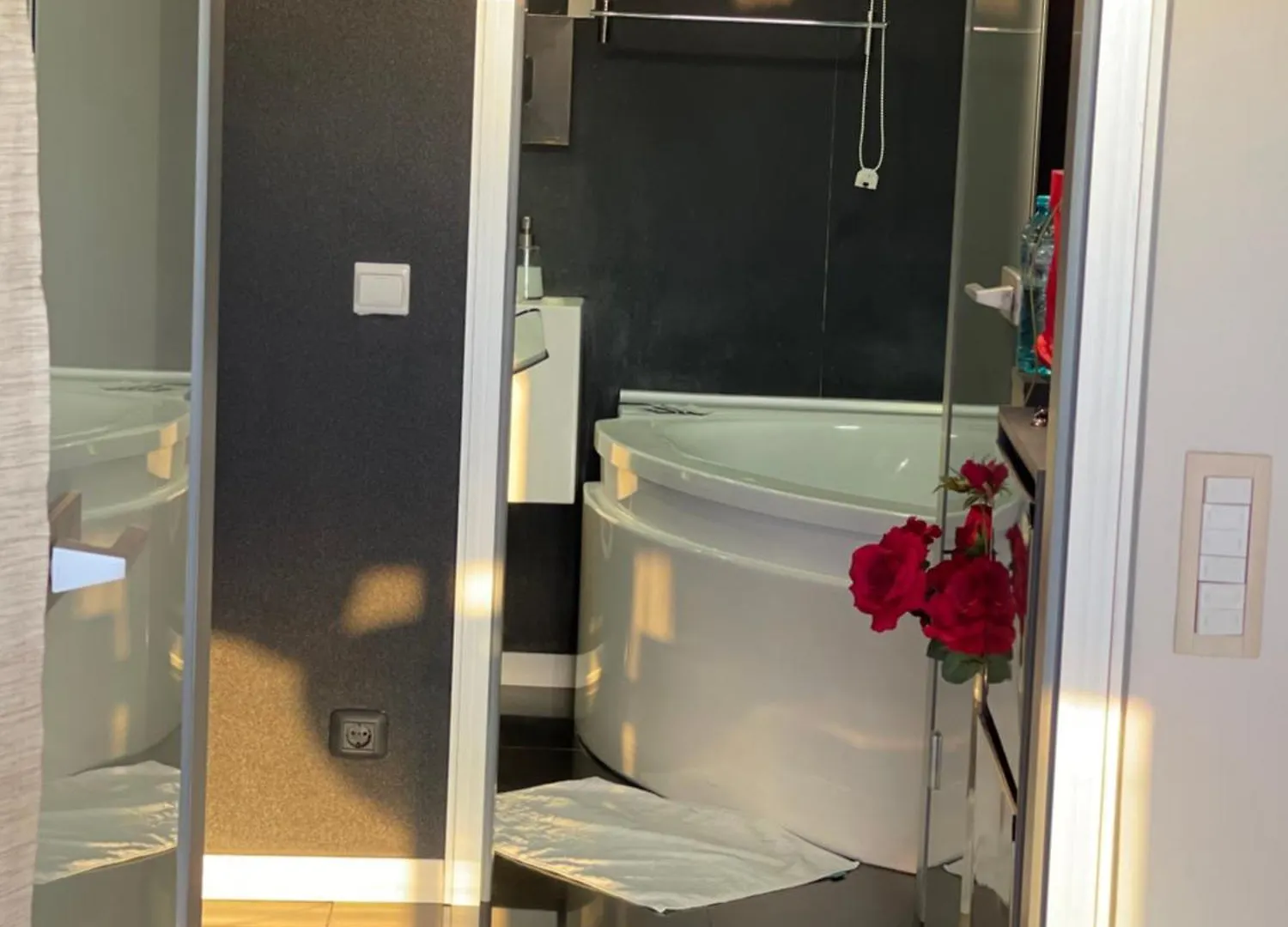 Black Apartament Nr1 Bucureşti 0*,