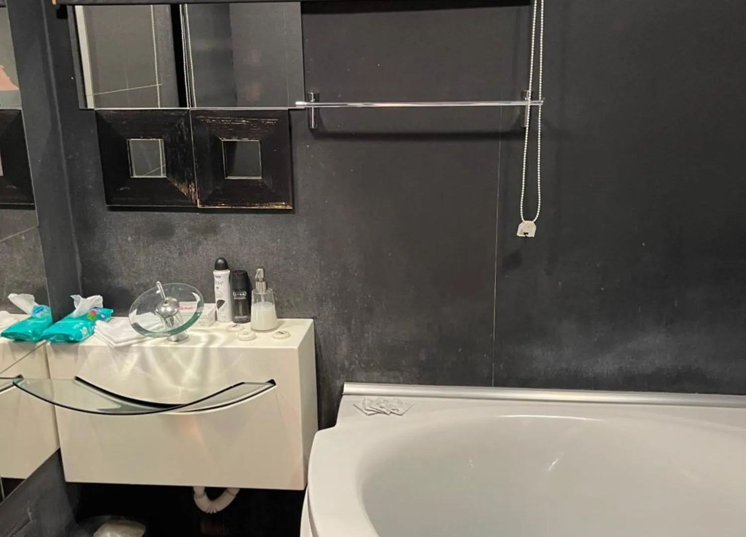 Black Apartament Nr1 Bucureşti