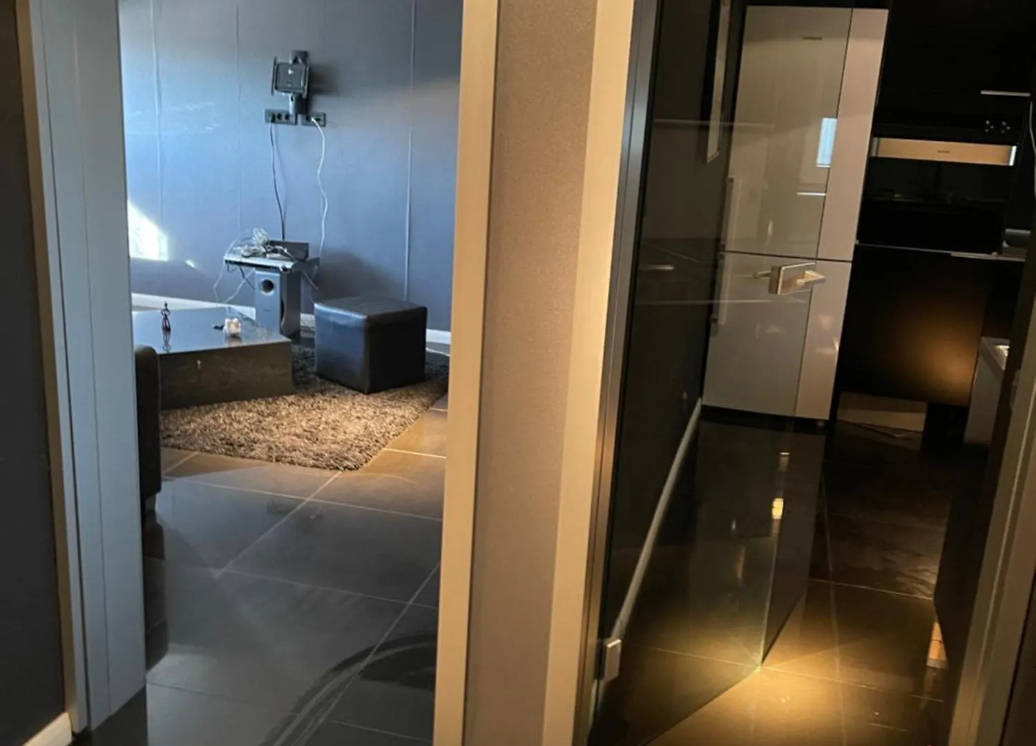 Black Apartament Nr1 Bucureşti