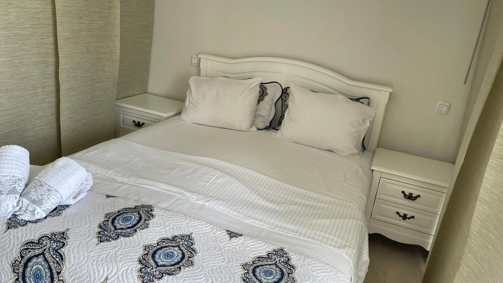 Black Apartament Nr1 Bucureşti