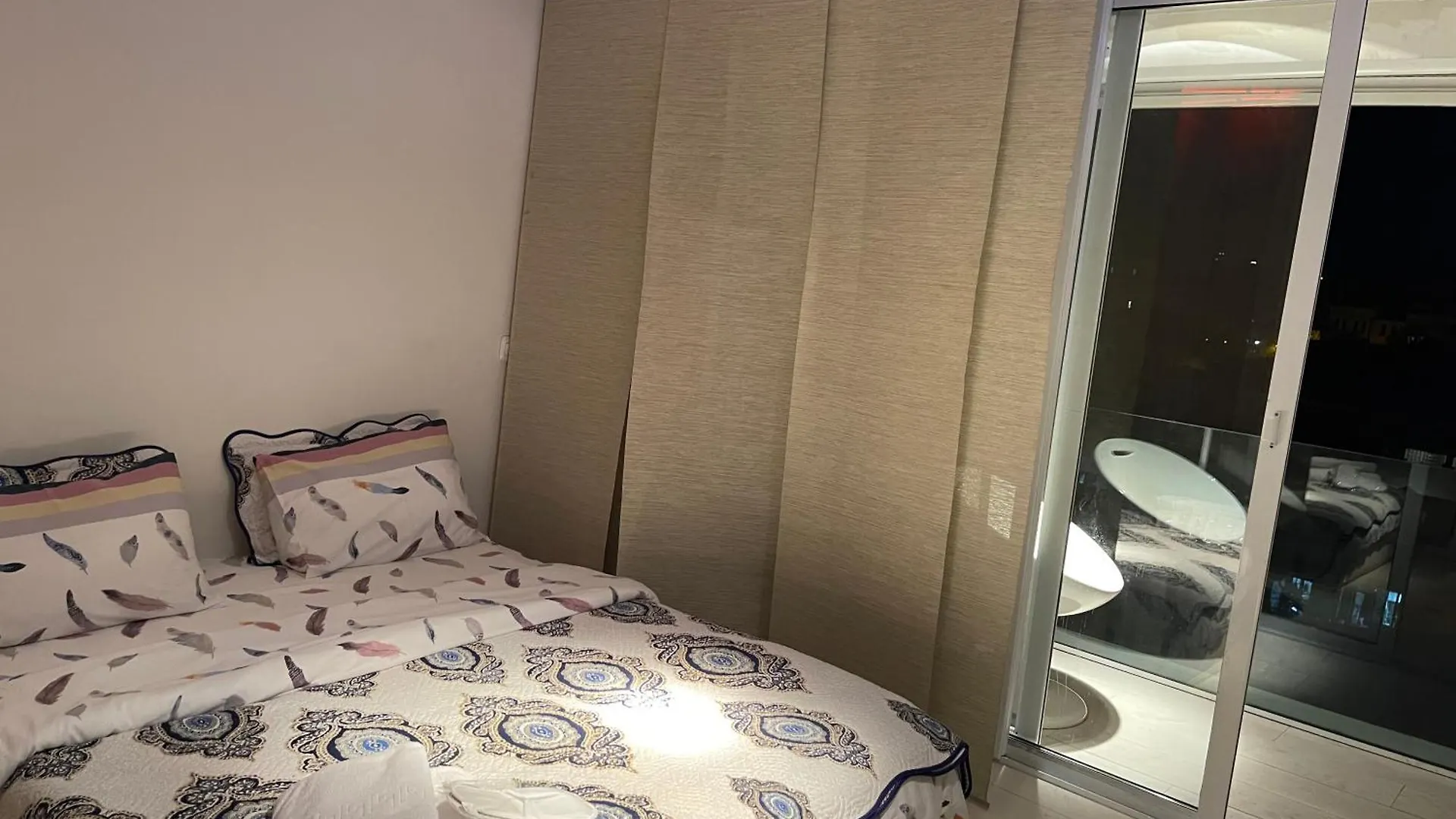 Black Apartament Nr1 ブカレスト 0*,  ルーマニア