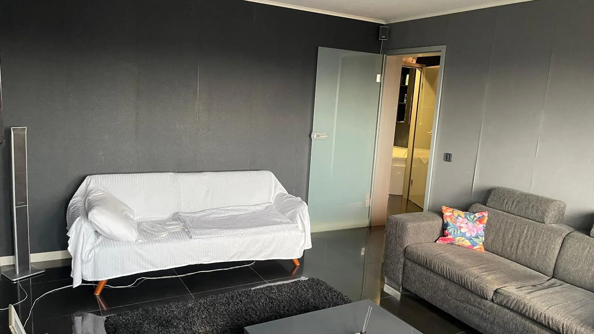 Lägenhet Black Apartament Nr1 Bukarest
